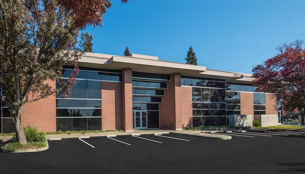 7248 S Land Park Dr, Sacramento, CA for lease - Building Photo - Image 1 of 4