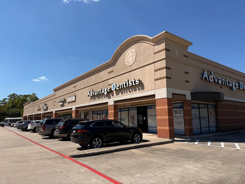 5363-5383 Timber Forest Dr, Humble, TX for lease - Building Photo - Image 2 of 14