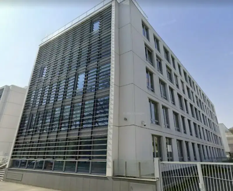 Office in Lyon for lease Building Photo- Image 1 of 4