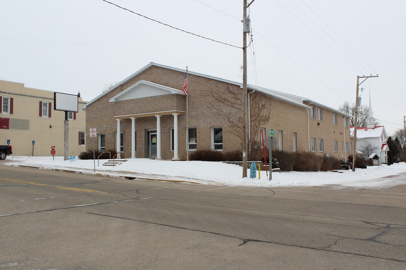 N4386 State Road 49, Poy Sippi, WI 54967