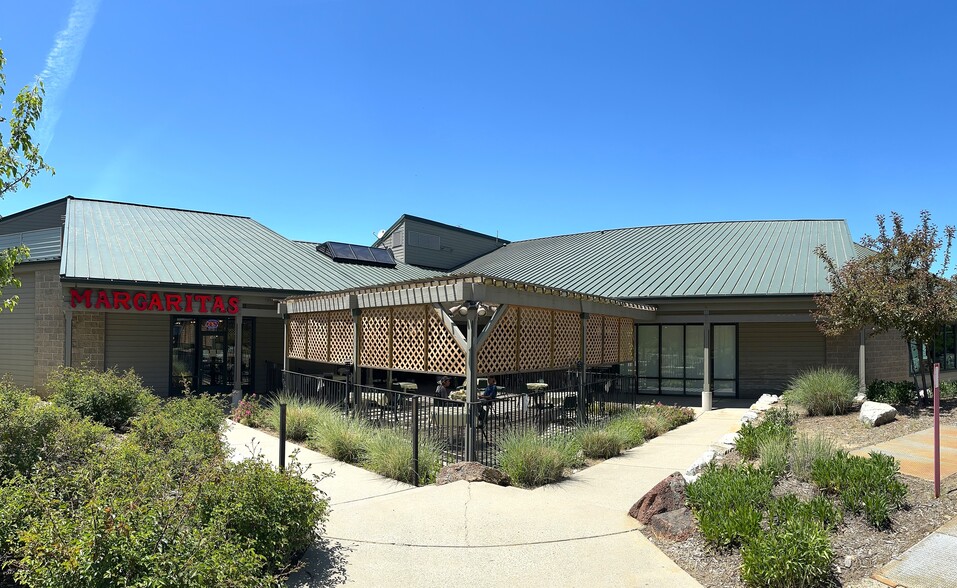 998 Plaza Dr, Grass Valley, CA for lease - Building Photo - Image 1 of 8