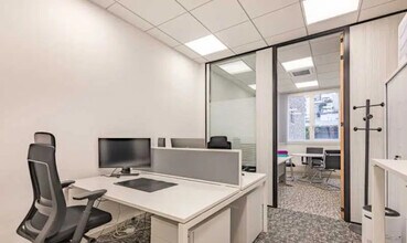 42 Avenue Kléber, Paris for lease Interior Photo- Image 1 of 8