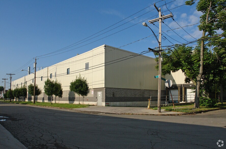 230 Broadway St, Buffalo, NY for sale - Building Photo - Image 2 of 2