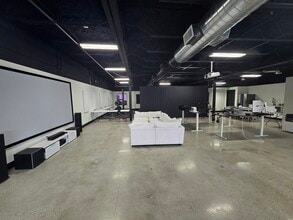 193 W 2100 S, South Salt Lake, UT for lease Building Photo- Image 1 of 12