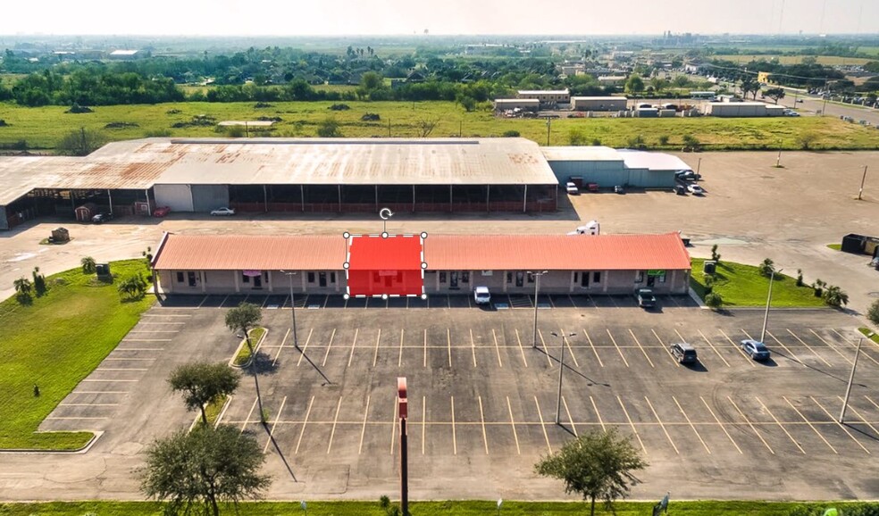 222 E Monte Cristo Rd, Edinburg, TX for lease - Building Photo - Image 1 of 6