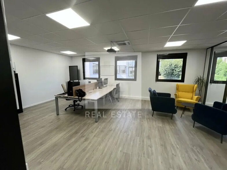 Office in Francheville for sale - Interior Photo - Image 3 of 10