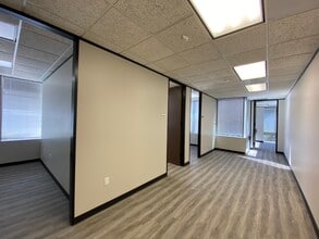 2901 Wilcrest Dr, Houston, TX for lease Interior Photo- Image 2 of 4