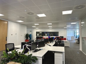 400 Capability Green, Luton for lease Interior Photo- Image 2 of 4