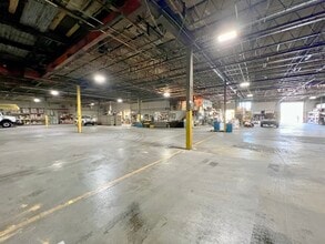 204 Red Rd, McMinnville, TN for lease Interior Photo- Image 2 of 35