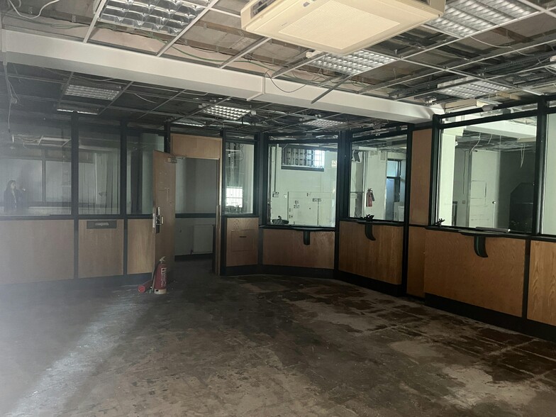 Gatehouse Rd, Aylesbury for sale - Building Photo - Image 2 of 19