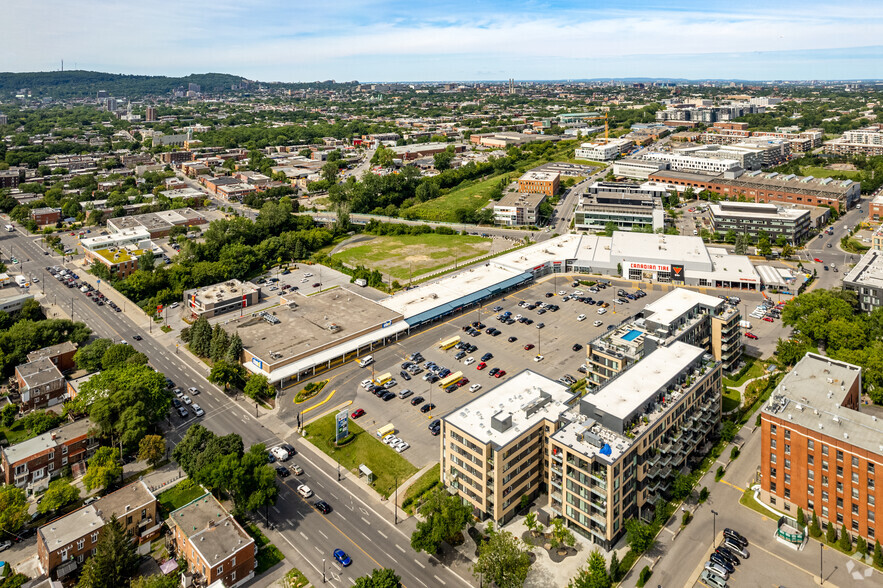 2925-3025 Rue Sherbrooke E, Montréal, QC for lease - Aerial - Image 2 of 5