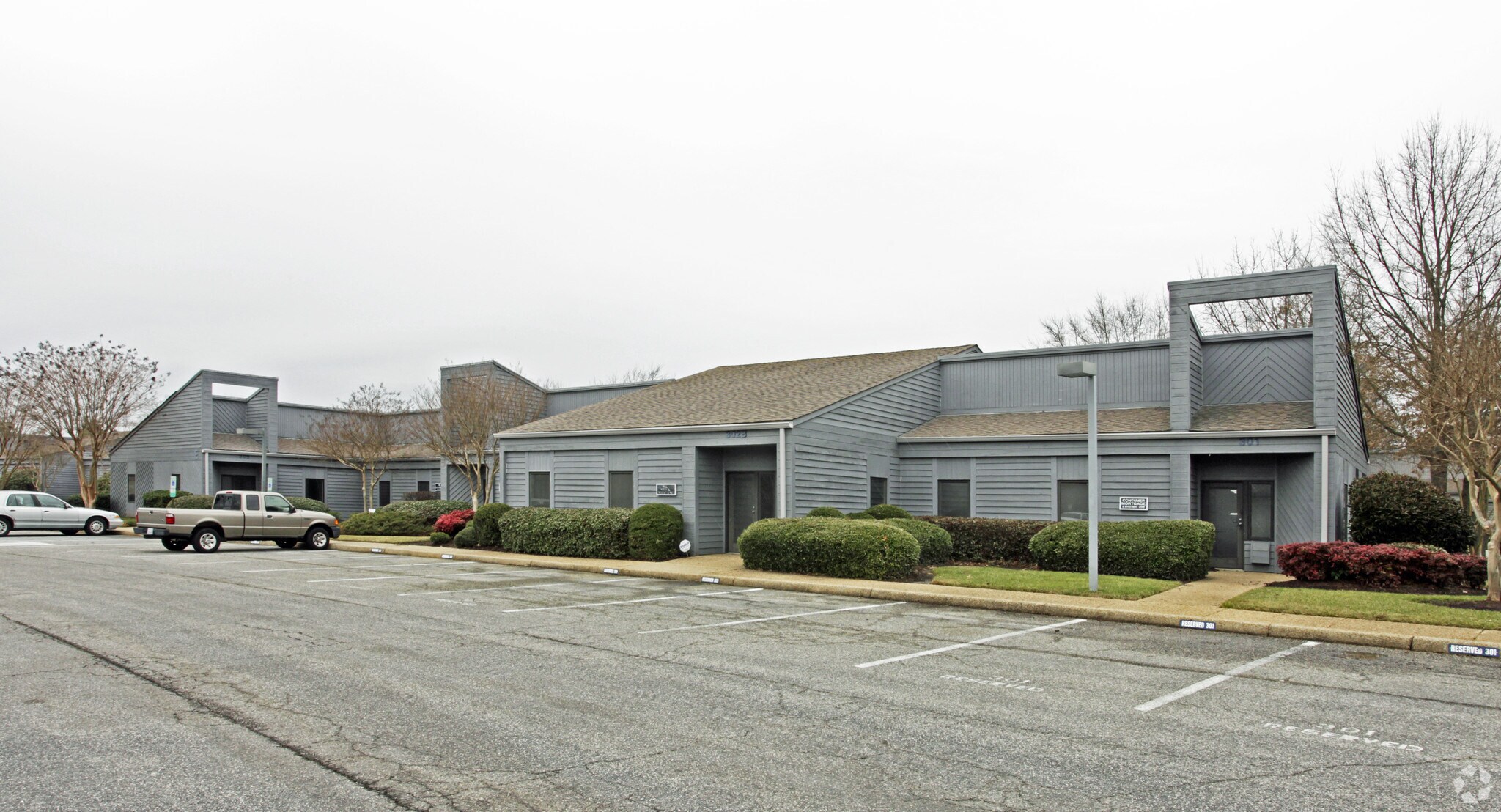 Portfolio of 2 Newport News, VA Office Properties for Sale