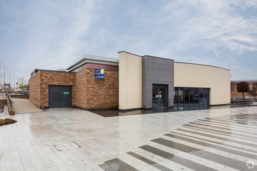London Rd, Stanway for sale - Primary Photo - Image 1 of 1