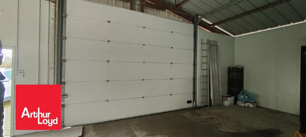 Flex in Prunay-le-Gillon for sale - Interior Photo - Image 3 of 3