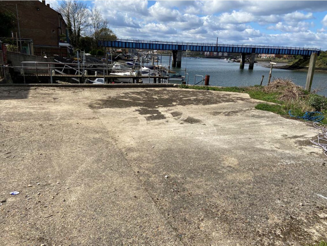 47 Whitworth Crescent, Southampton, SO18 1GD