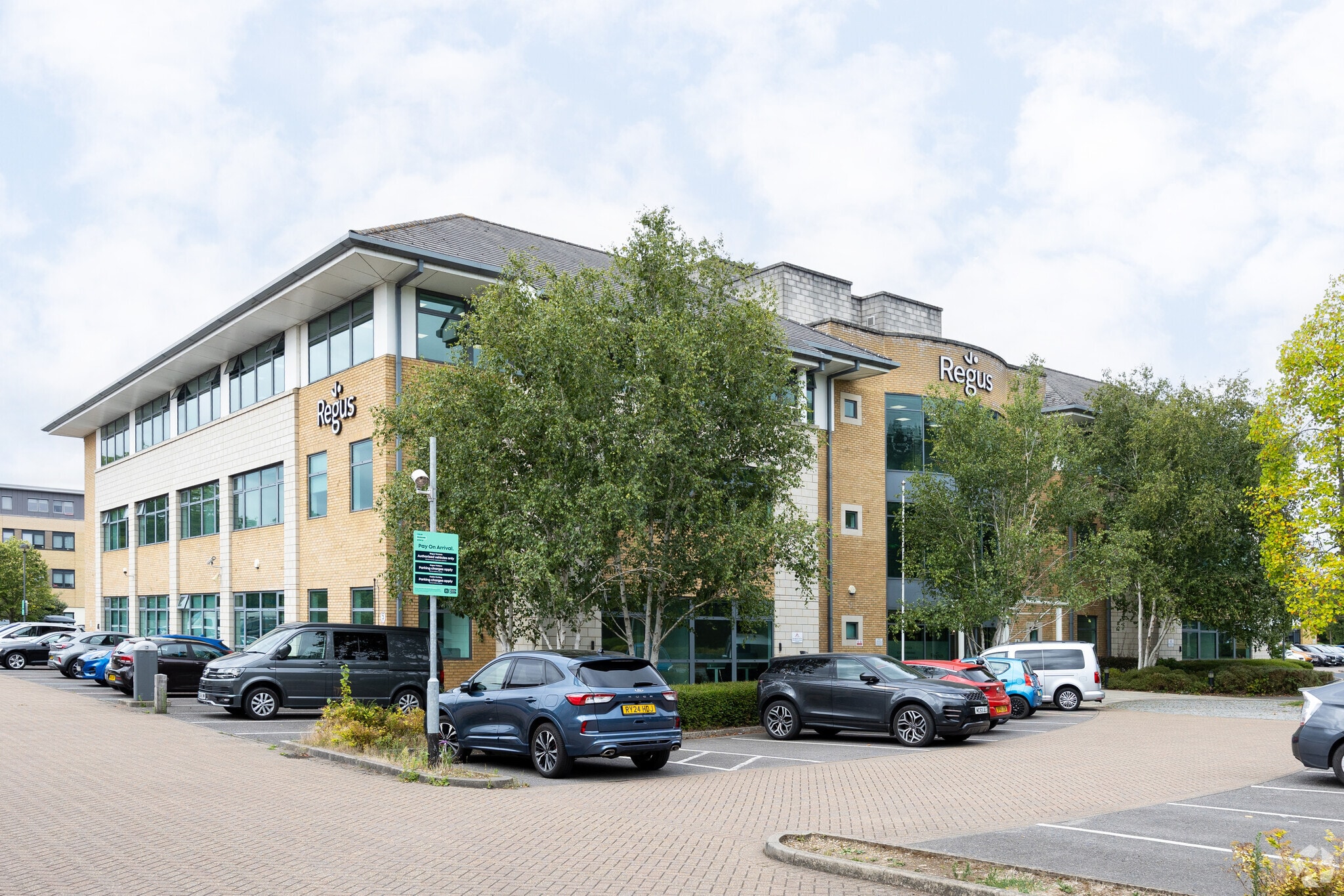 Lyon Way, Frimley for lease Primary Photo- Image 1 of 11
