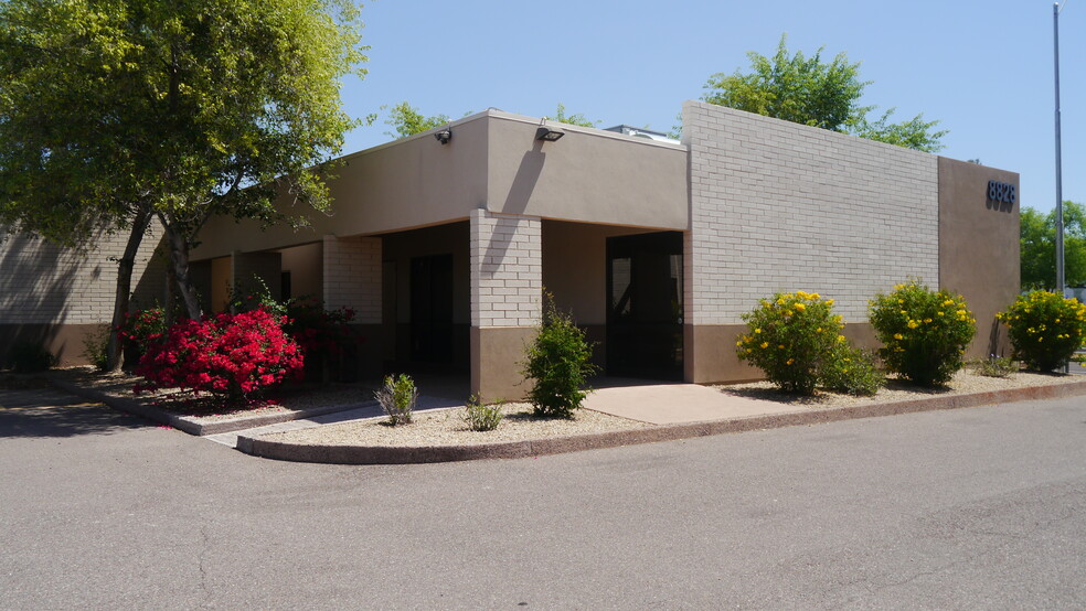 8828 N Central Ave, Phoenix, AZ for lease - Building Photo - Image 1 of 8