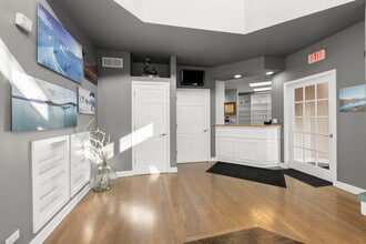 405 S Main St, Naperville, IL for lease Interior Photo- Image 2 of 15