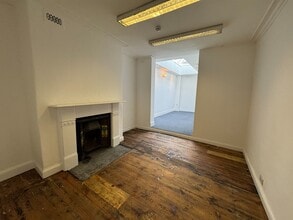 3 Parliament St, Hull for lease Building Photo- Image 2 of 7