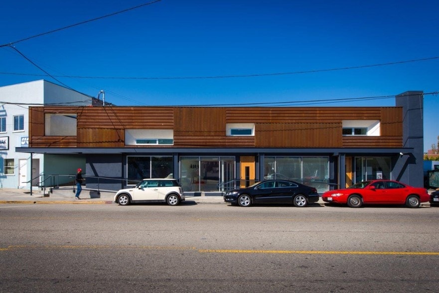 1733-1737 Abbot Kinney Blvd, Venice, CA for lease - Building Photo - Image 1 of 38