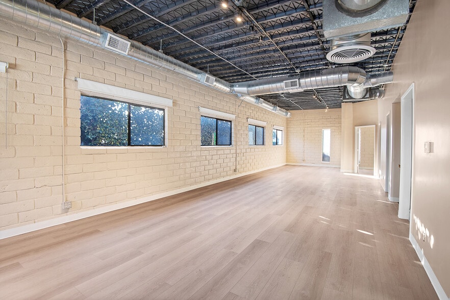 10310-10312 Culver Blvd, Culver City, CA for lease - Building Photo - Image 2 of 24