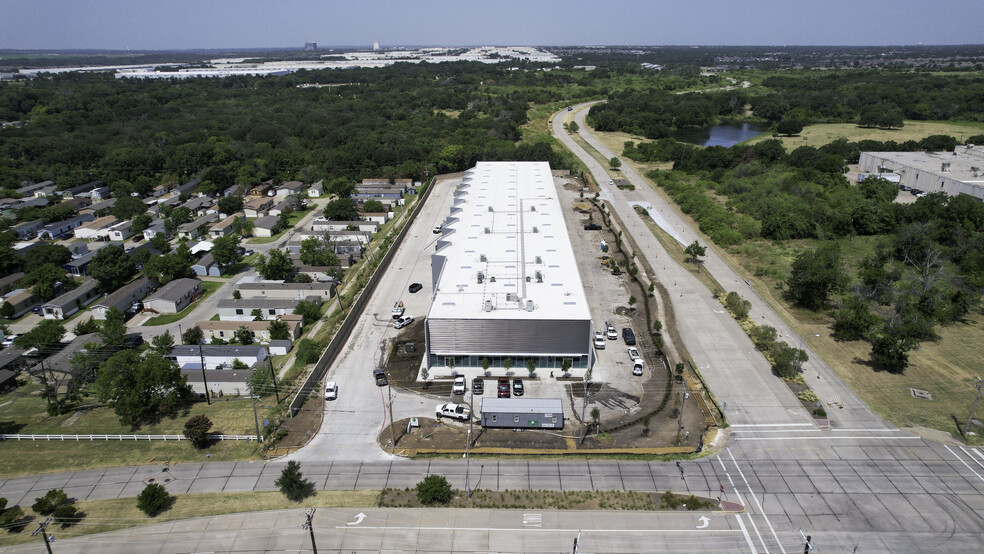 1000 Spinks Rd, Lewisville, TX for lease - Aerial - Image 3 of 5