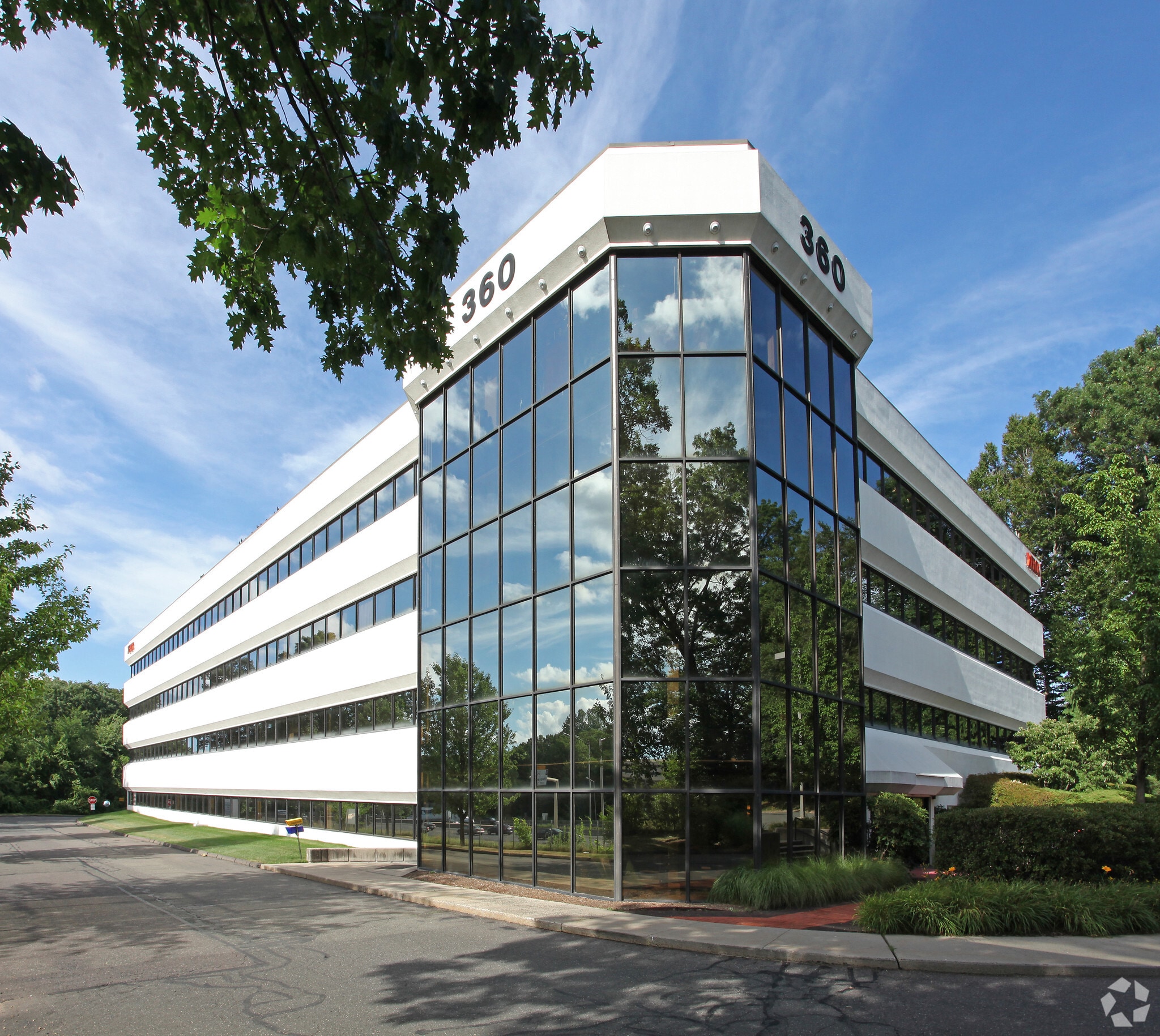 360 Bloomfield Ave, Windsor, CT 06095 Office for Lease