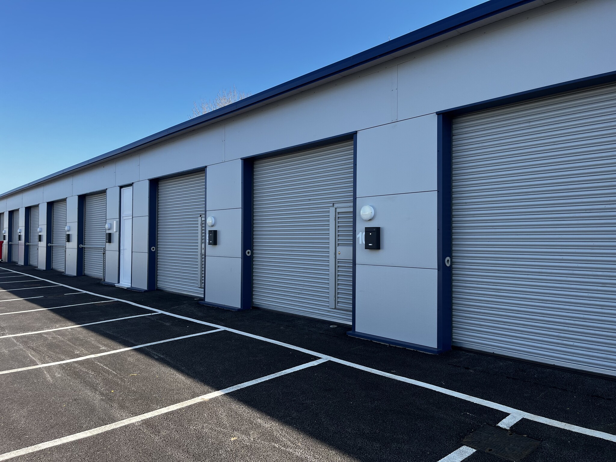 Commerce Close, Westbury for lease Primary Photo- Image 1 of 2