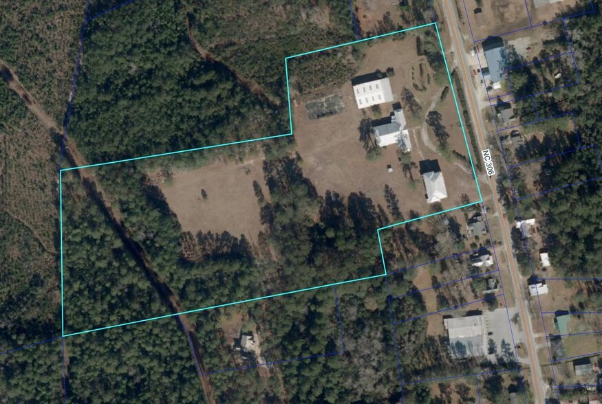 8288 NC 306 Hwy S, Arapahoe, NC 28510