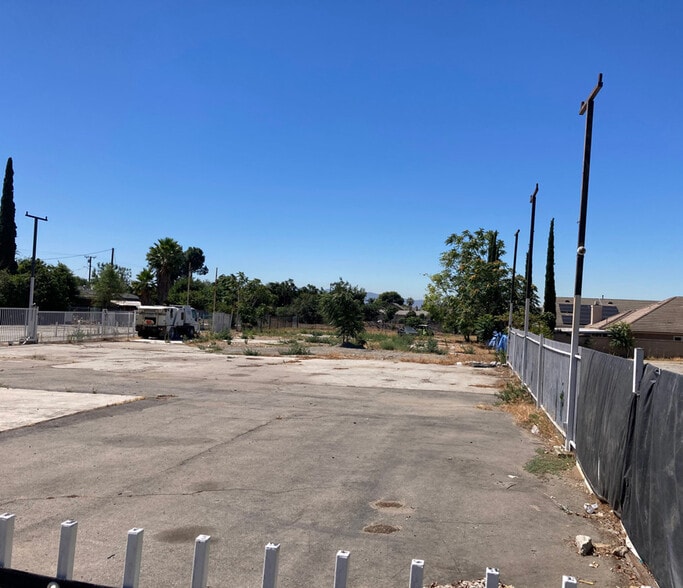 5053 Mission Blvd, Montclair, CA for lease - Building Photo - Image 3 of 4