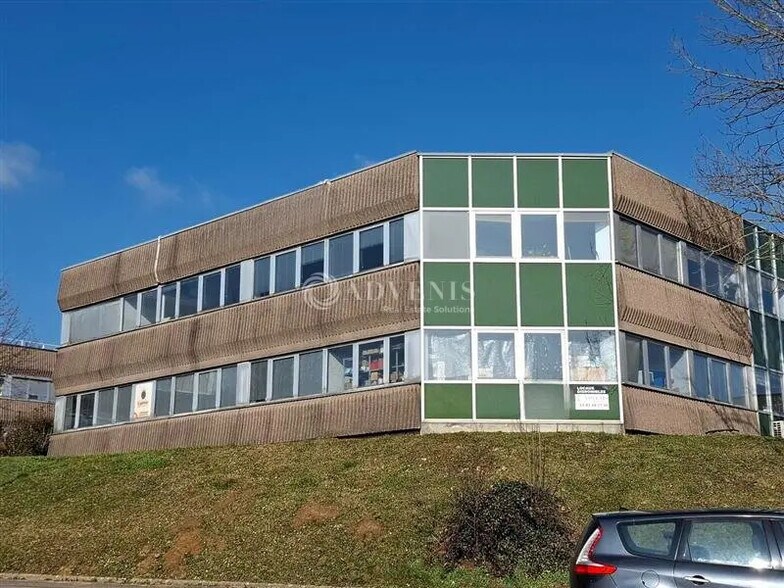 Office in Vandoeuvre-les-Nancy for lease - Building Photo - Image 1 of 12