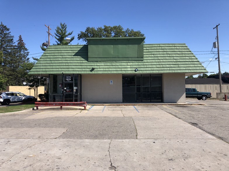 1970 S Division Ave, Grand Rapids, MI for sale - Building Photo - Image 1 of 1