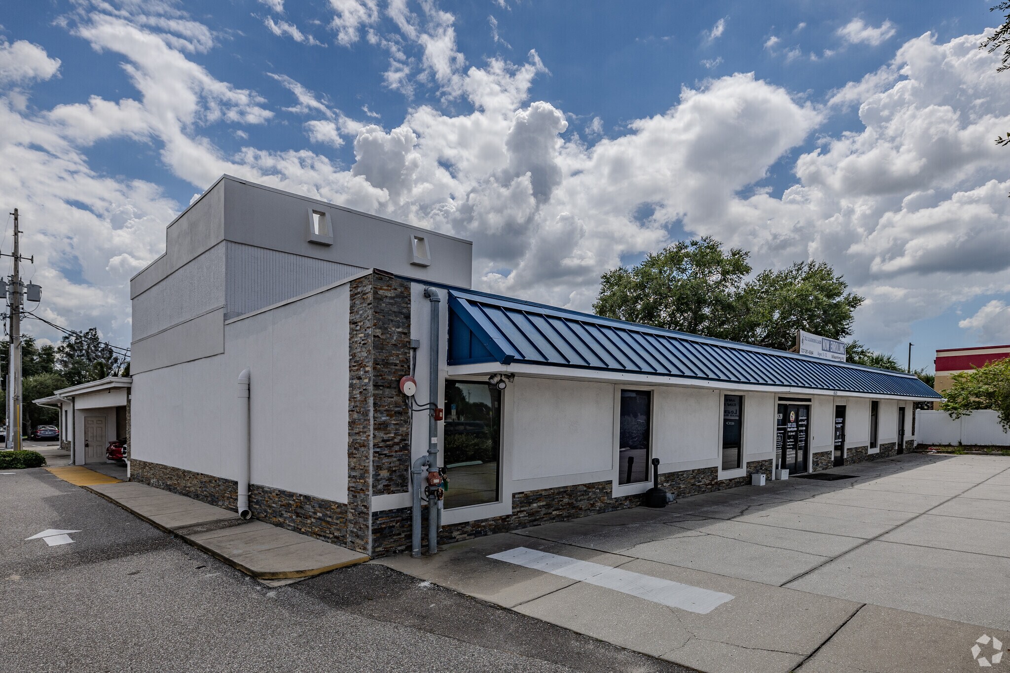 4820 Park Blvd N, Pinellas Park, FL for lease Primary Photo- Image 1 of 10