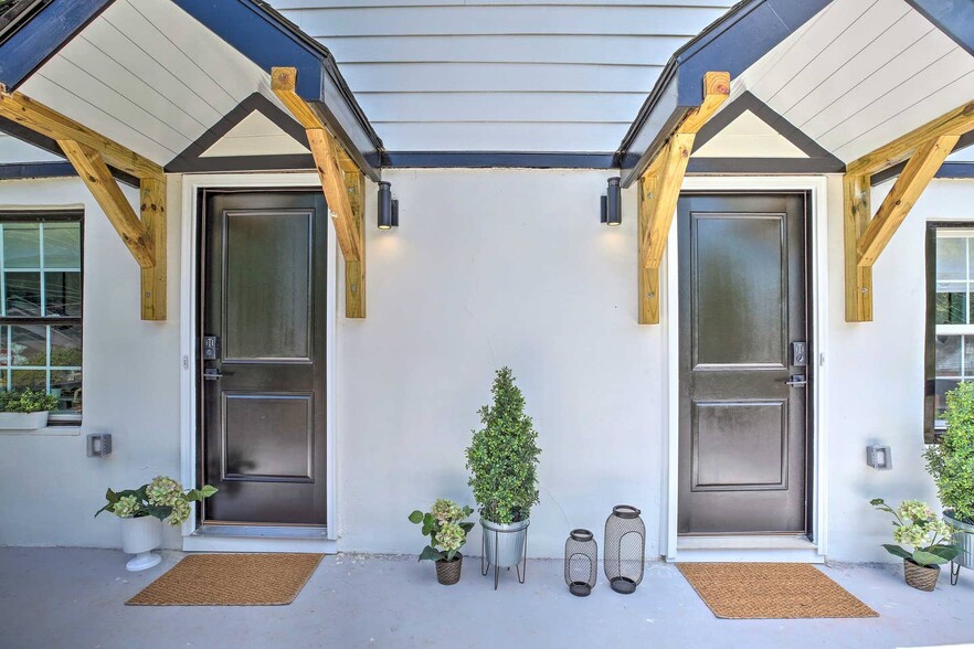 1026 Ashby Grv SW, Atlanta, GA for sale - Building Photo - Image 3 of 44