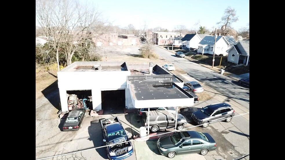 1202 W 2nd Ave, Gastonia, NC 28052 Service Station