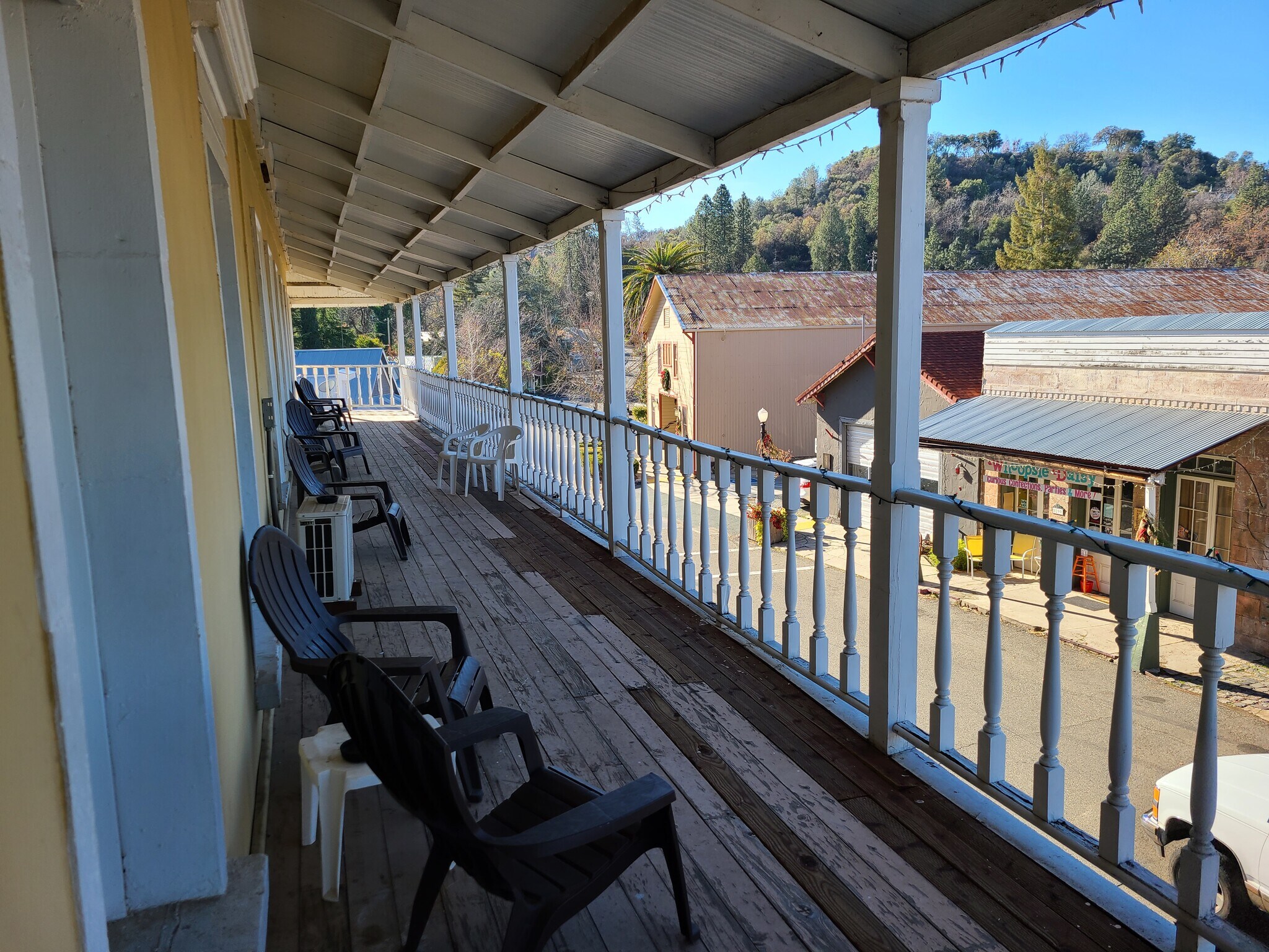 8304 Main St, Mokelumne Hill, CA 95245 The Historic Hotel Leger