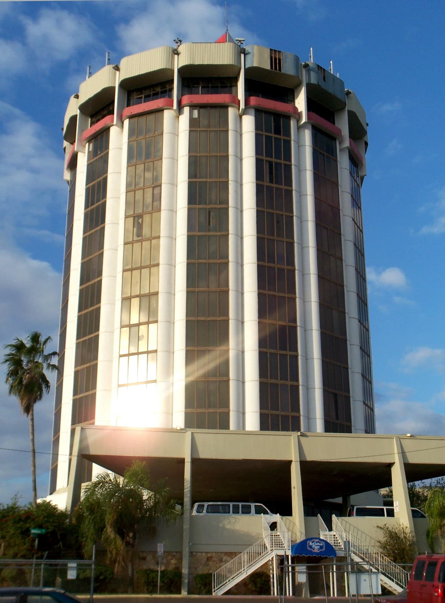 1 S Main Ave, Laredo, TX for sale Building Photo- Image 1 of 41