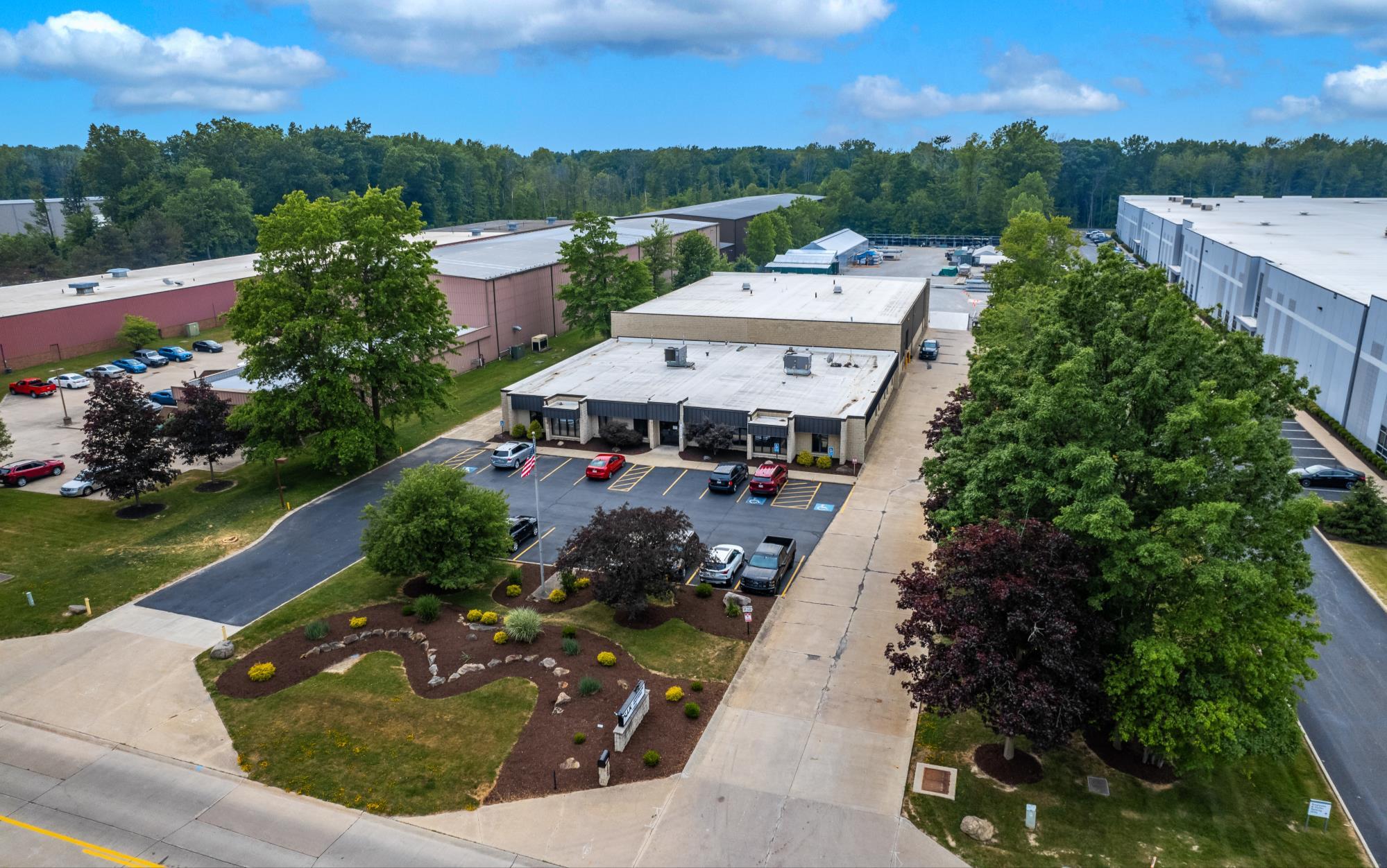 14800 Foltz Industrial Pky, Strongsville, OH for sale Building Photo- Image 1 of 1