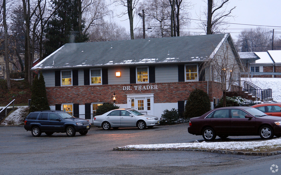 8 Lenape Rd, Andover, NJ for lease - Primary Photo - Image 3 of 3