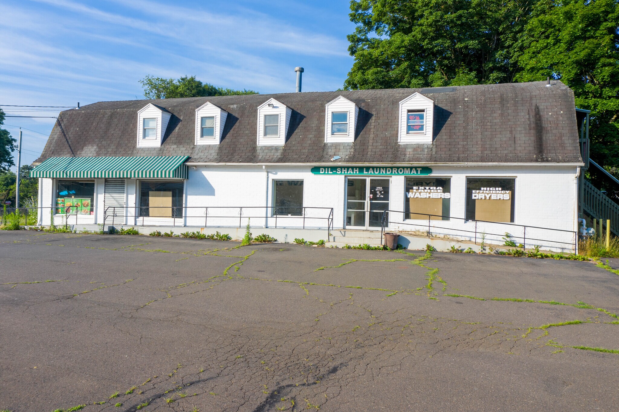 33 Wharton Brook Dr, Wallingford, CT for sale Building Photo- Image 1 of 1