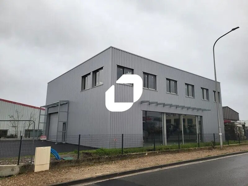 Flex in Mérignac for lease Building Photo- Image 1 of 10