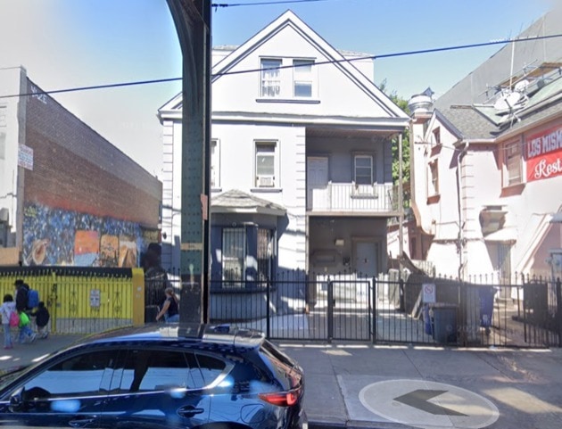104-09 Roosevelt Ave, Corona, NY for lease Building Photo- Image 1 of 4