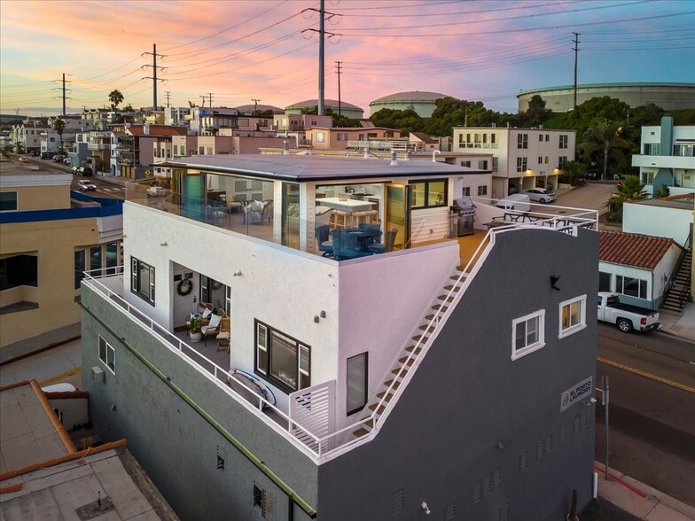 3921 Highland Ave, Manhattan Beach, CA for sale - Building Photo - Image 2 of 26
