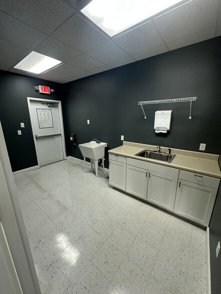 2555 Boiling Springs Rd, Boiling Springs, SC for lease - Building Photo - Image 3 of 7
