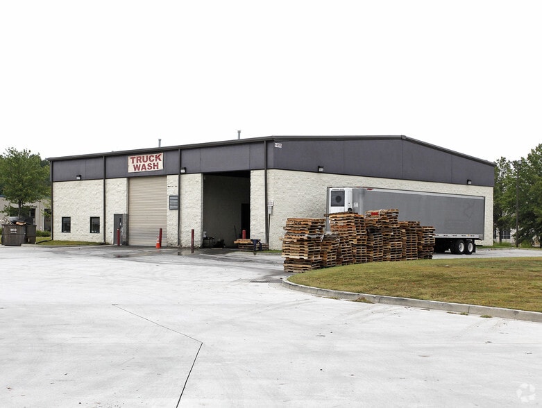 5955 SW Bakers Ferry Rd, Atlanta, GA for sale - Primary Photo - Image 1 of 4