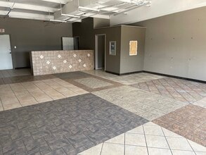 1501 Bensdale Rd, Pleasanton, TX for lease Building Photo- Image 2 of 6