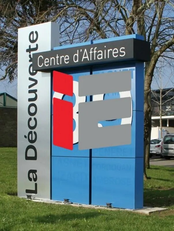 Office in Lorient for sale Building Photo- Image 1 of 3