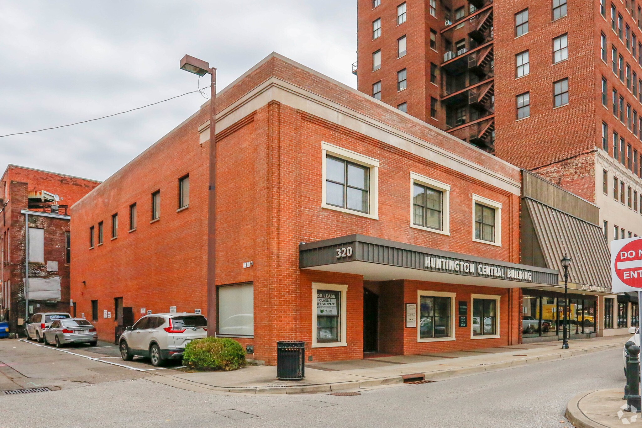 320 9th St, Huntington, WV for sale Primary Photo- Image 1 of 1