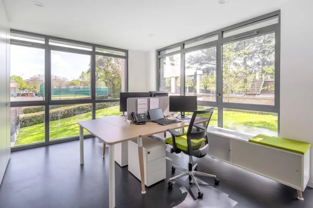 Boulevard Bellerive, Rueil-Malmaison, HDS 92500 - - - Interior Photo - Image 1 of 11