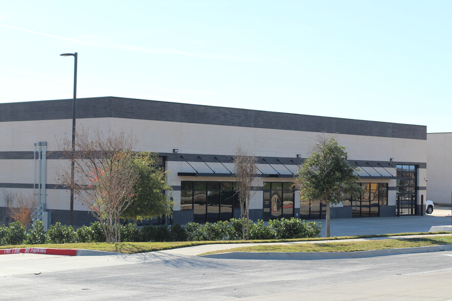 150 Valley Ridge Blvd, Lewisville, TX for sale - Building Photo - Image 1 of 1